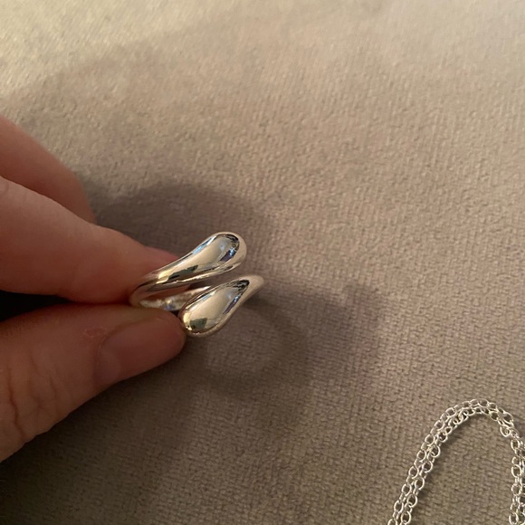 Ladies 4 piece matching jewelry set.  Silver with Rhodium Coating - Picture 3 of 5